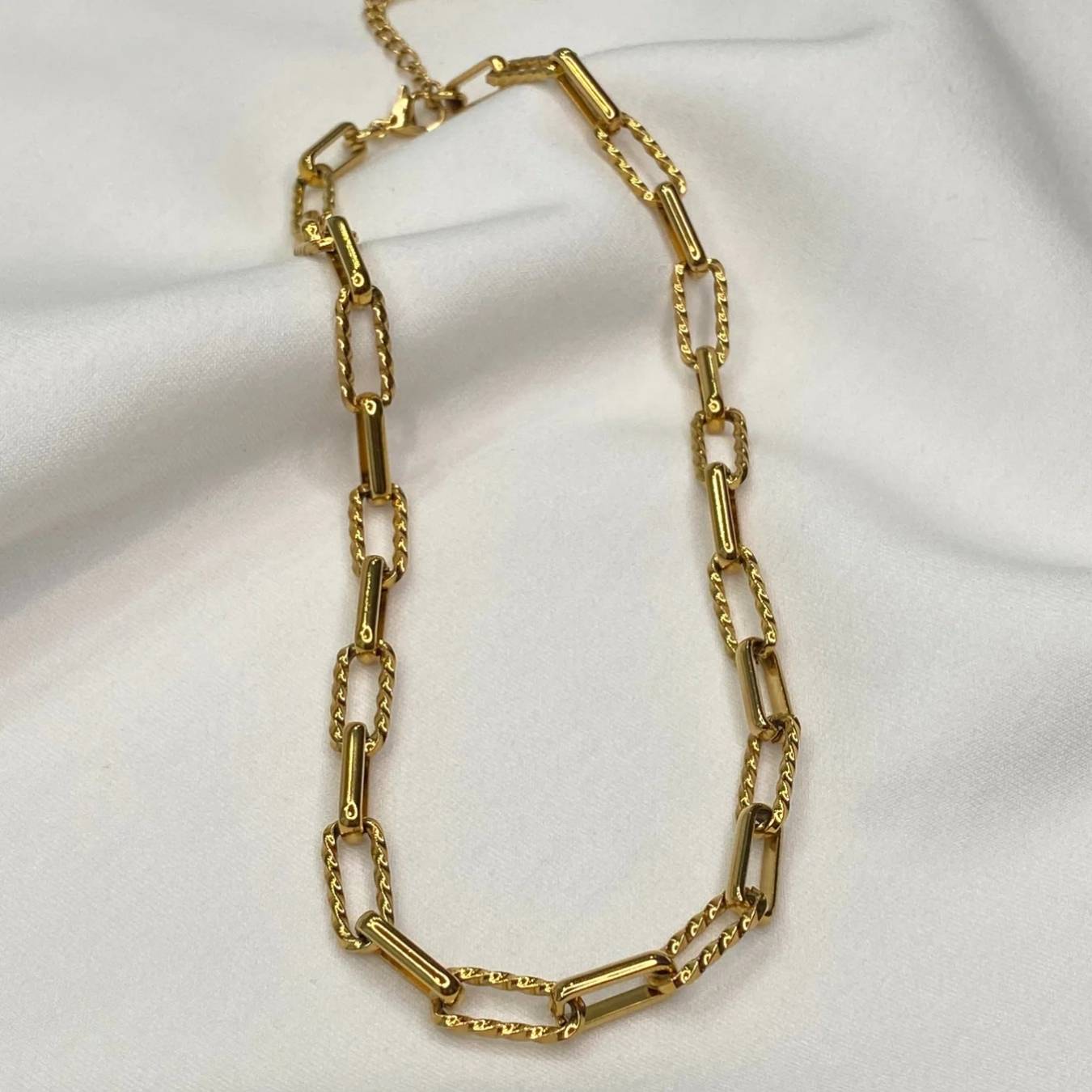 Halskette Büroklammer-Stil