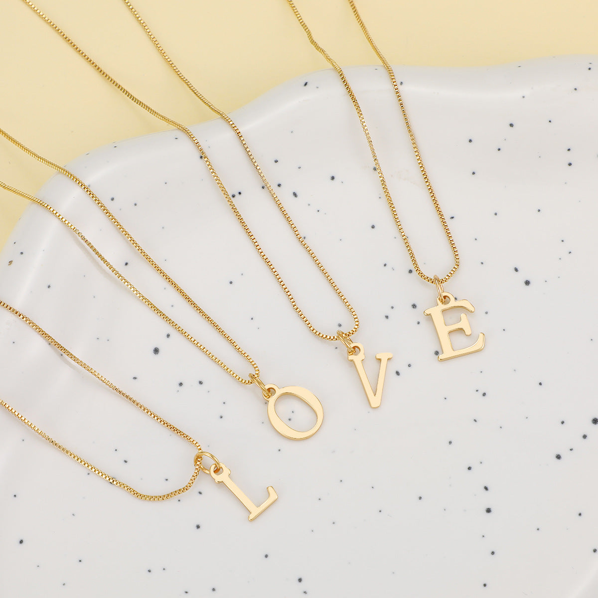 Panzerkette mit Initiale